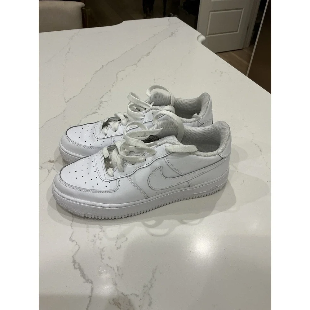 Nike Air Force 1 Low Triple White Leather Sneakers Boys Kids Size 7Y FV5951-111